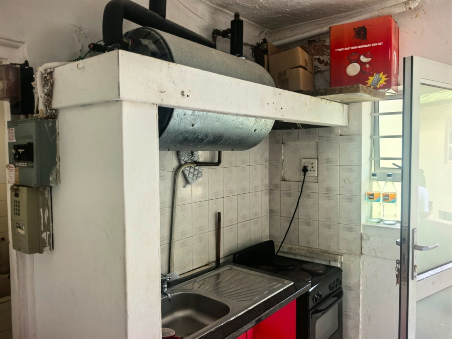 1 Bedroom Property for Sale in Quigney Eastern Cape